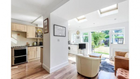 Pass the Keys Lovely 3 Bedroom Garden Home in Oxford